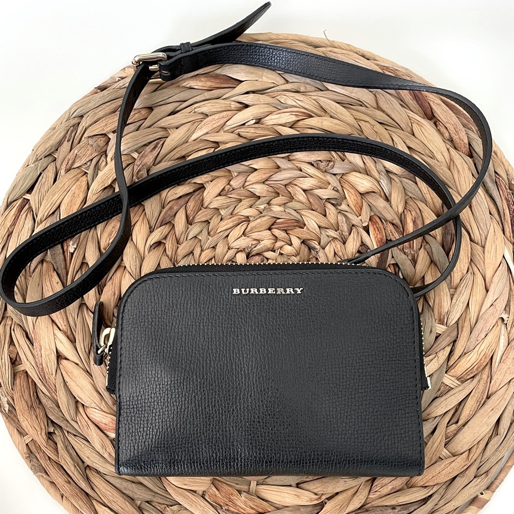 Burberry black crossbody leather gold bag handbag